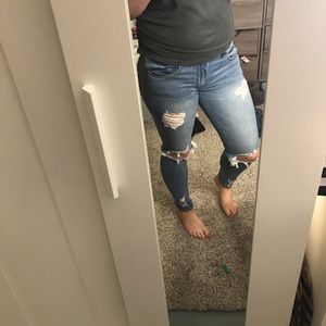 American Eagle women’s Jeans